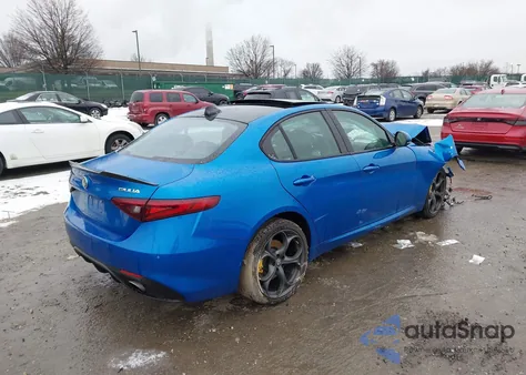 2019 Alfa Romeo Giulia Ti Sport Awd z USA, uszkodzony, nr VIN ZARFANBN8K7605218